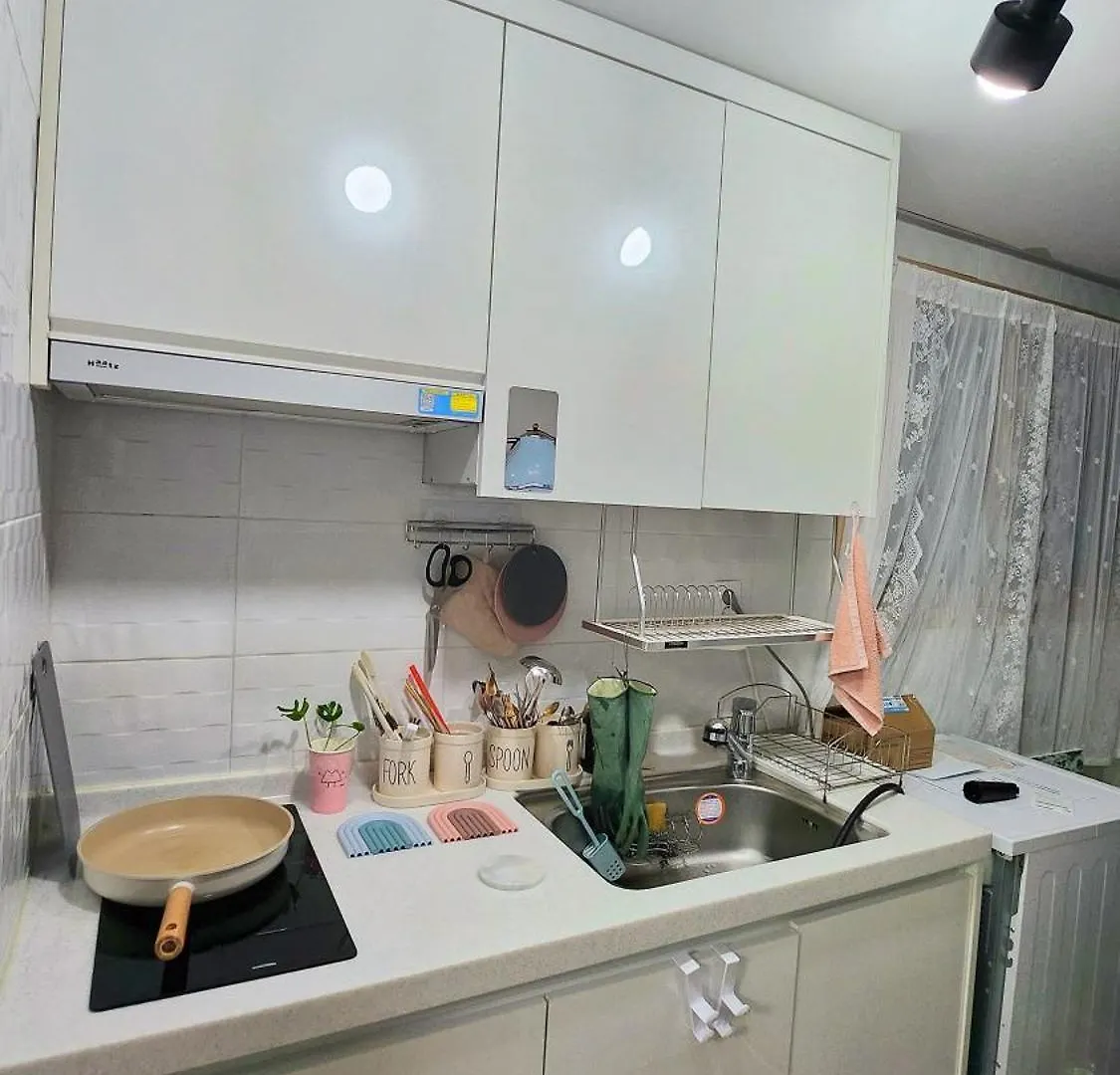 Artistay #6 - Pet Friendly - 1 Room - Party Room - Sillim Station Danggok Station - 2 Person Σεούλ