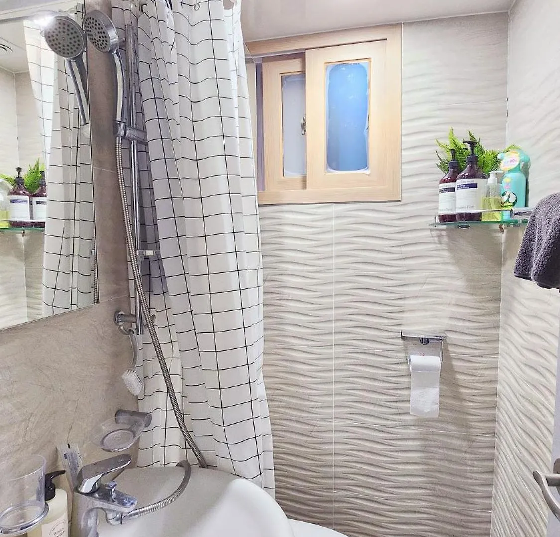 Lägenhet Artistay #6 - Pet Friendly - 1 Room - Party Room - Sillim Station Danggok Station - 2 Person Seoul