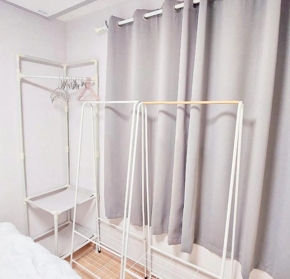 Artistay #6 - Pet Friendly - 1 Room - Party Room - Sillim Station Danggok Station - 2 Person Seoul 0*,